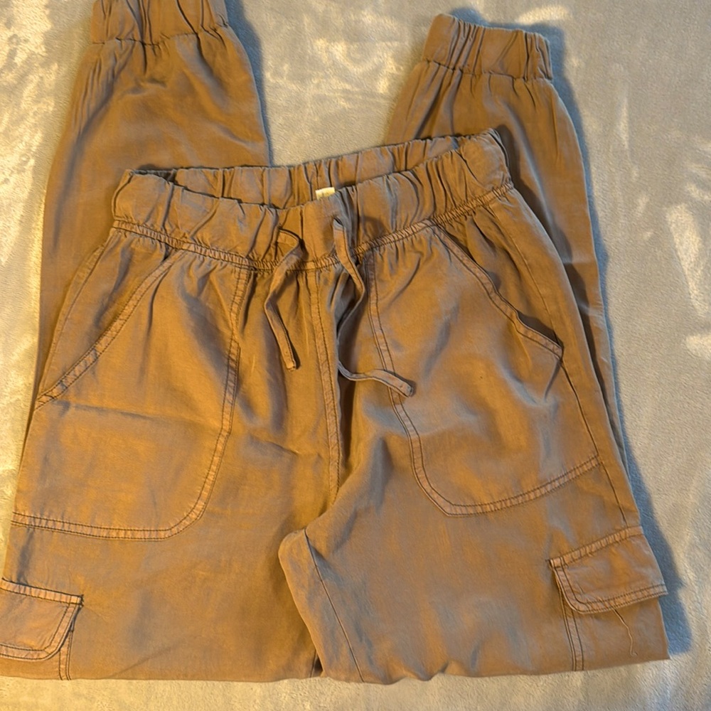 Woman’s Pants
